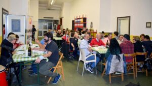 community-table